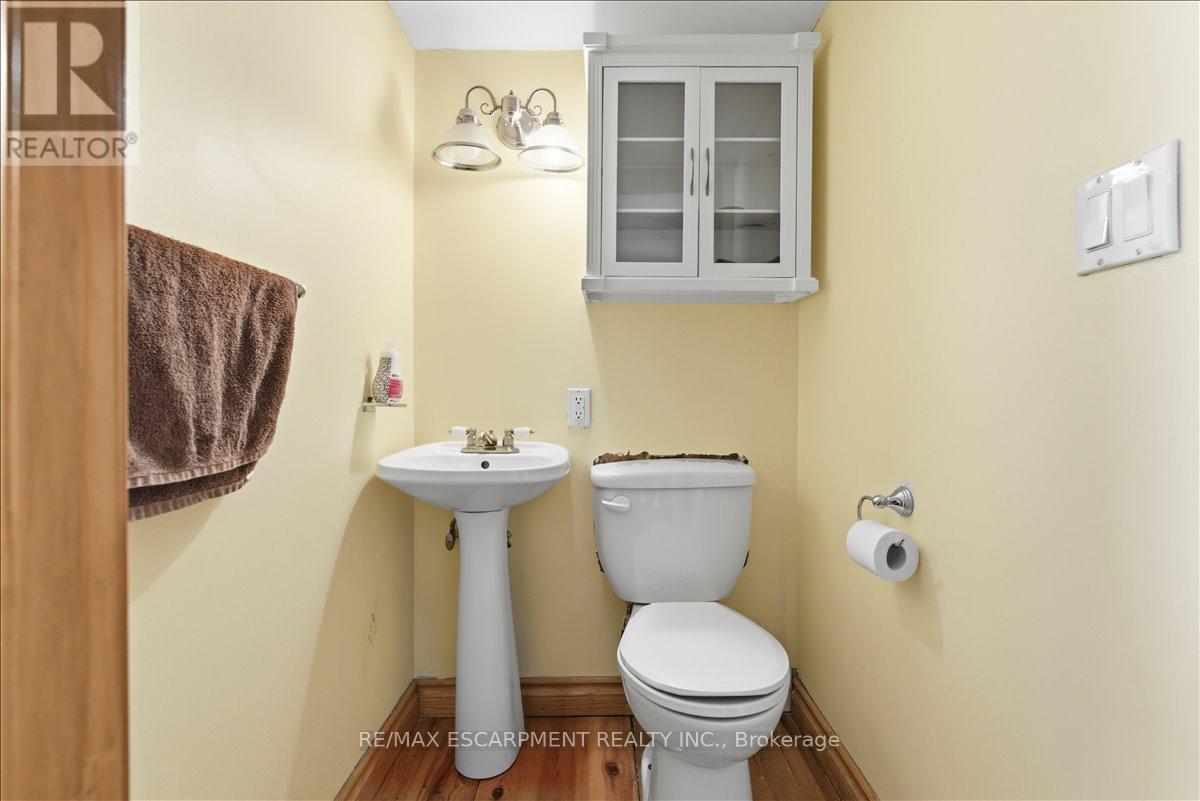 519 Alder Street W, Haldimand, Ontario  N1A 1S2 - Photo 24 - X12800068