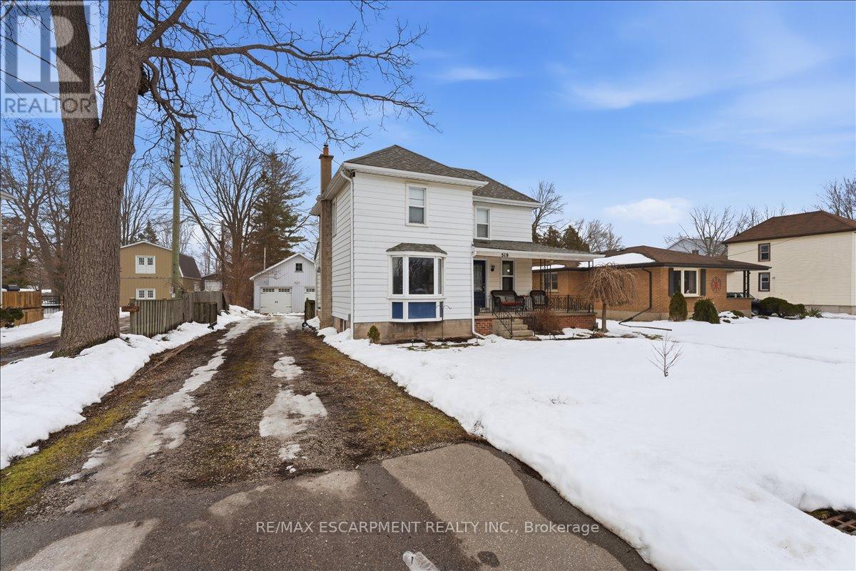 519 Alder Street W, Haldimand, Ontario  N1A 1S2 - Photo 3 - X12800068