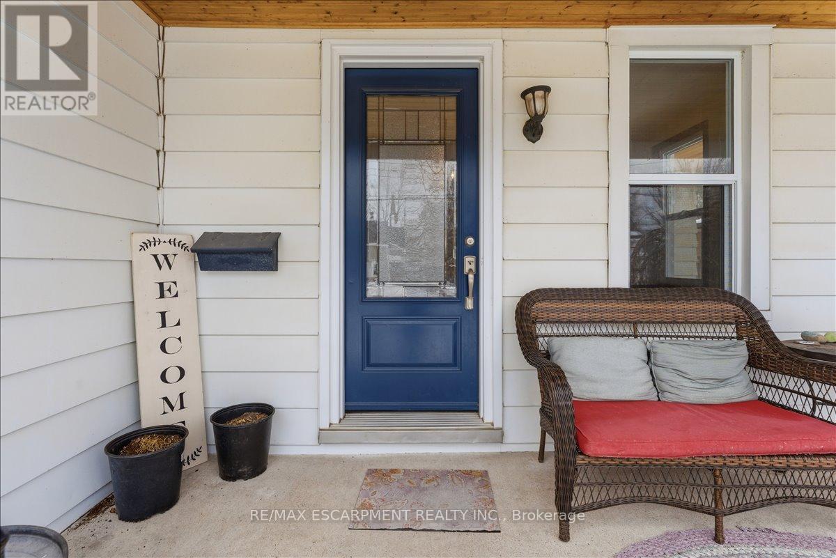 519 Alder Street W, Haldimand, Ontario  N1A 1S2 - Photo 7 - X12800068