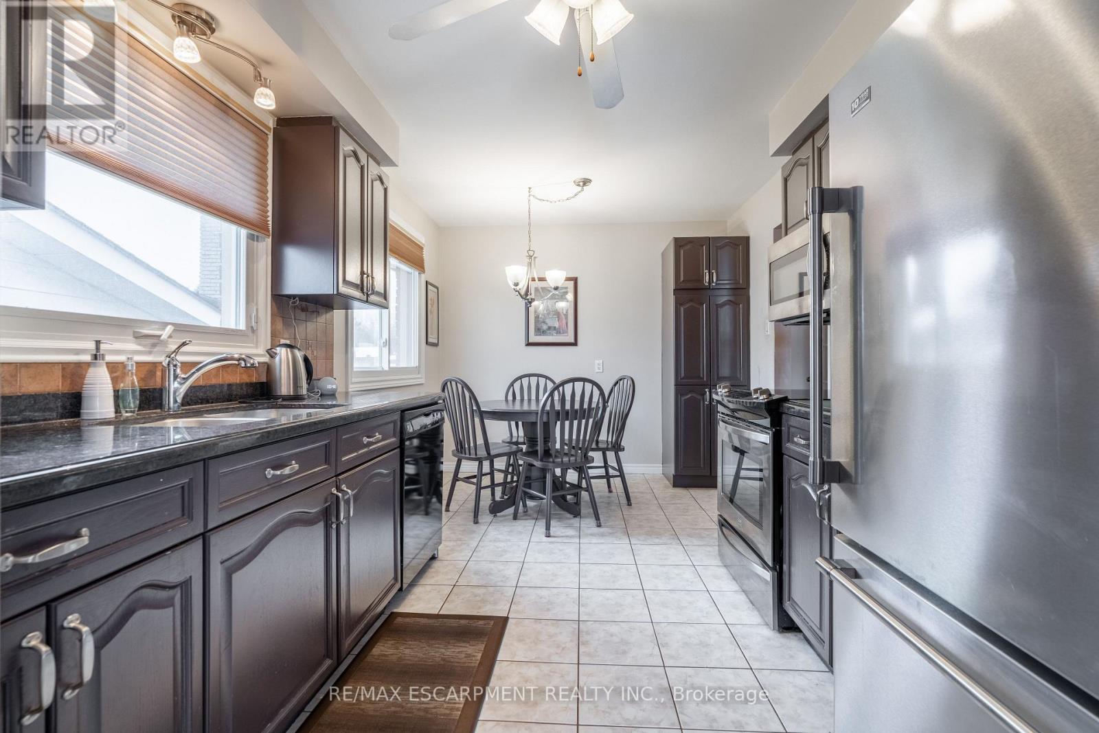 19 Valery Court, Hamilton, Ontario  L9C 2W2 - Photo 17 - X12800074