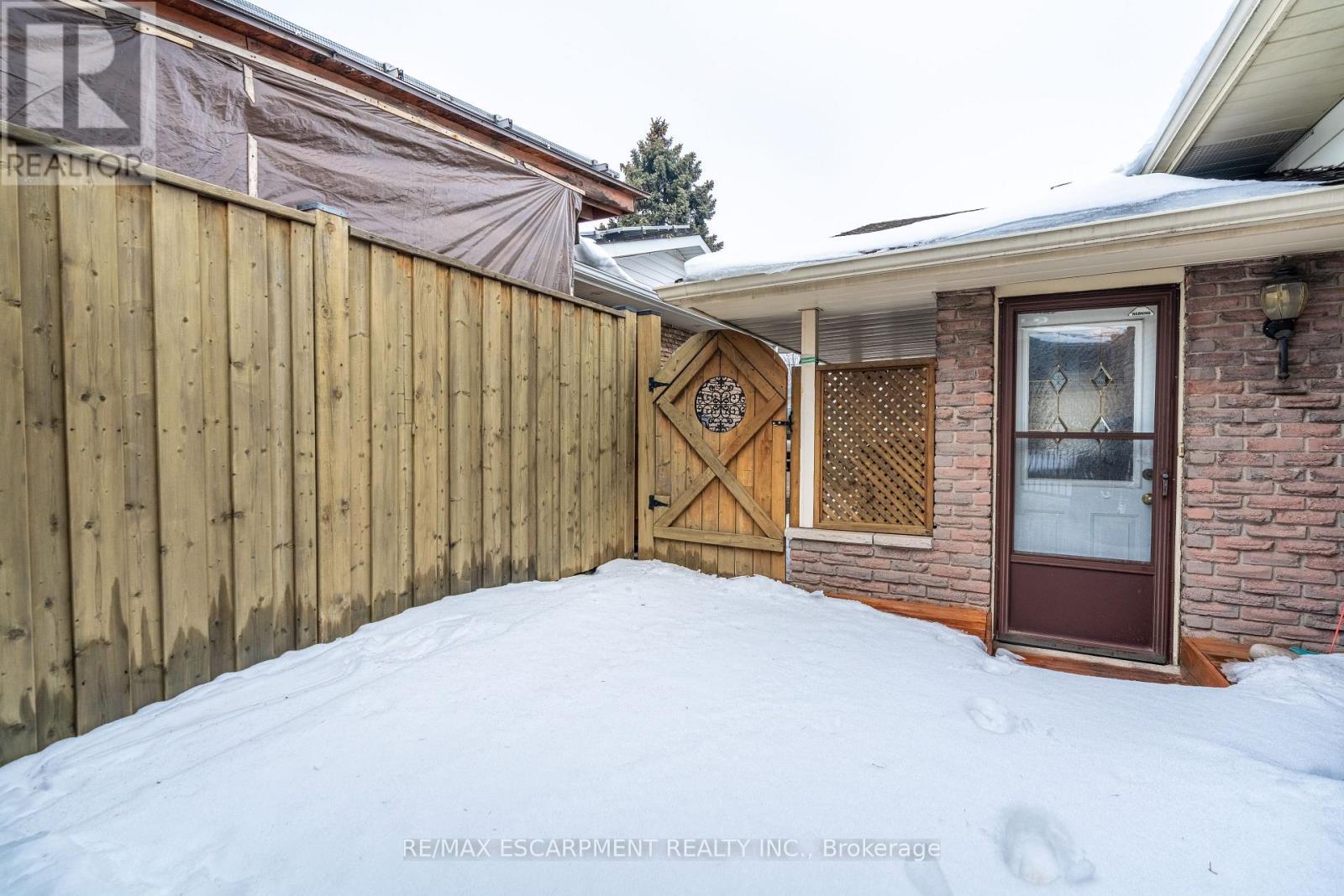 19 Valery Court, Hamilton, Ontario  L9C 2W2 - Photo 43 - X12800074