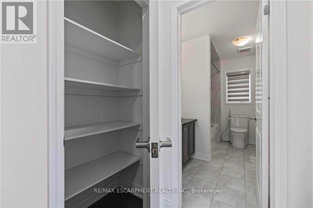 150 Cactus Crescent, Hamilton (Stoney Creek Mountain), Ontario  L8J 0M3 - Photo 28 - X12800126