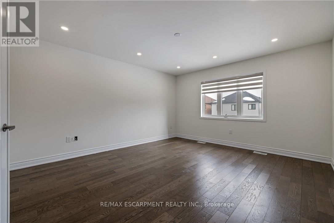 150 Cactus Crescent, Hamilton (Stoney Creek Mountain), Ontario  L8J 0M3 - Photo 35 - X12800126