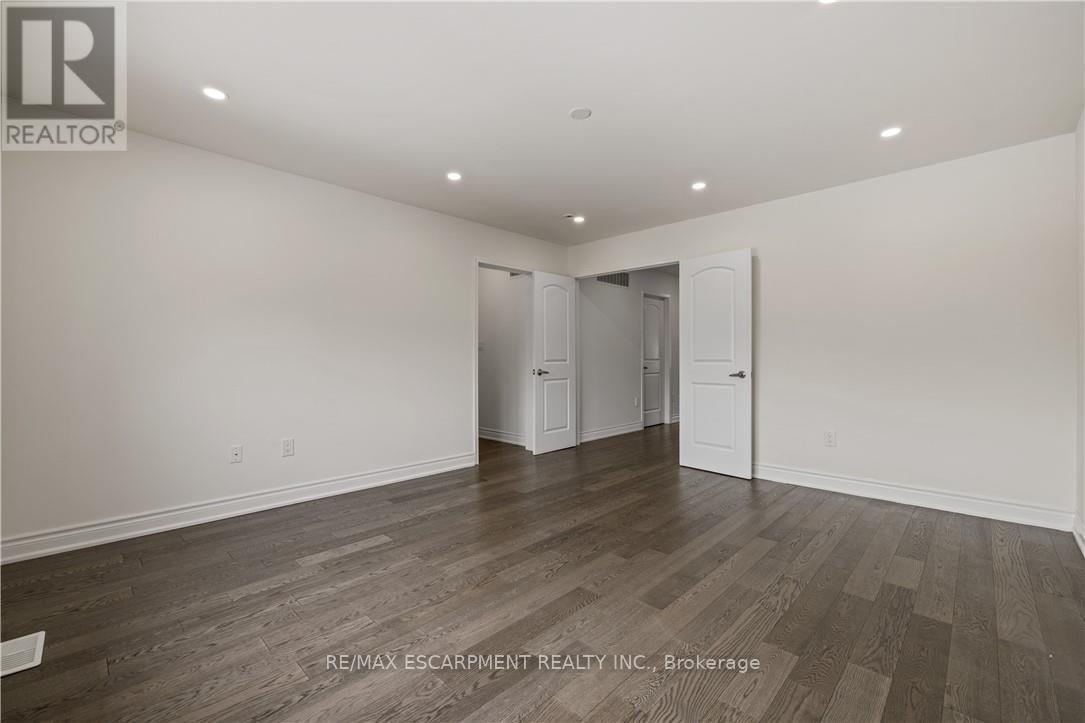 150 Cactus Crescent, Hamilton (Stoney Creek Mountain), Ontario  L8J 0M3 - Photo 36 - X12800126