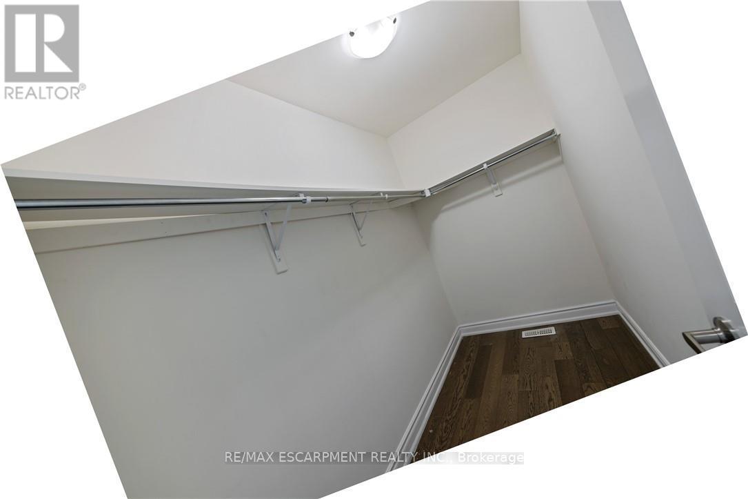 150 Cactus Crescent, Hamilton (Stoney Creek Mountain), Ontario  L8J 0M3 - Photo 38 - X12800126