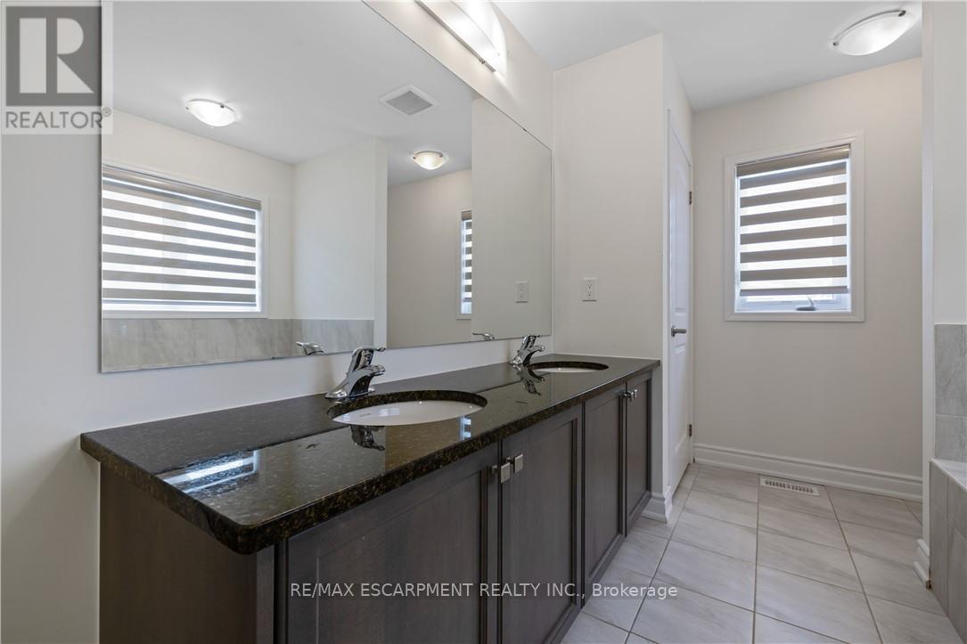 150 Cactus Crescent, Hamilton (Stoney Creek Mountain), Ontario  L8J 0M3 - Photo 40 - X12800126