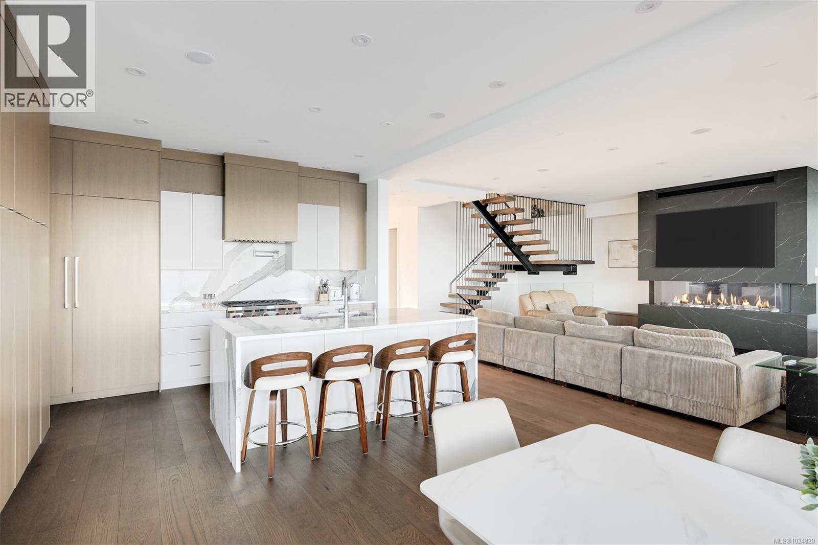 4599 Cordova Bay Rd, Saanich, British Columbia  V8Y 2K1 - Photo 19 - 1024829