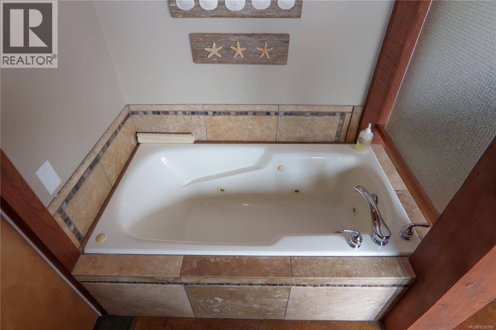 206 1645 Cedar Rd, Ucluelet, British Columbia  V0R 3A0 - Photo 14 - 1026388