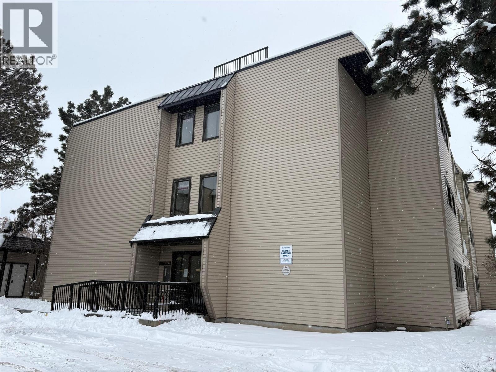 1108 23rd Avenue N Unit# 103, Cranbrook, British Columbia  V1C 5T6 - Photo 2 - 10376410