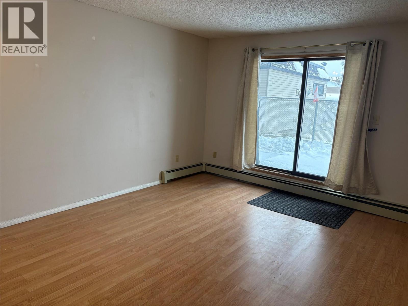 1108 23rd Avenue N Unit# 103, Cranbrook, British Columbia  V1C 5T6 - Photo 3 - 10376410