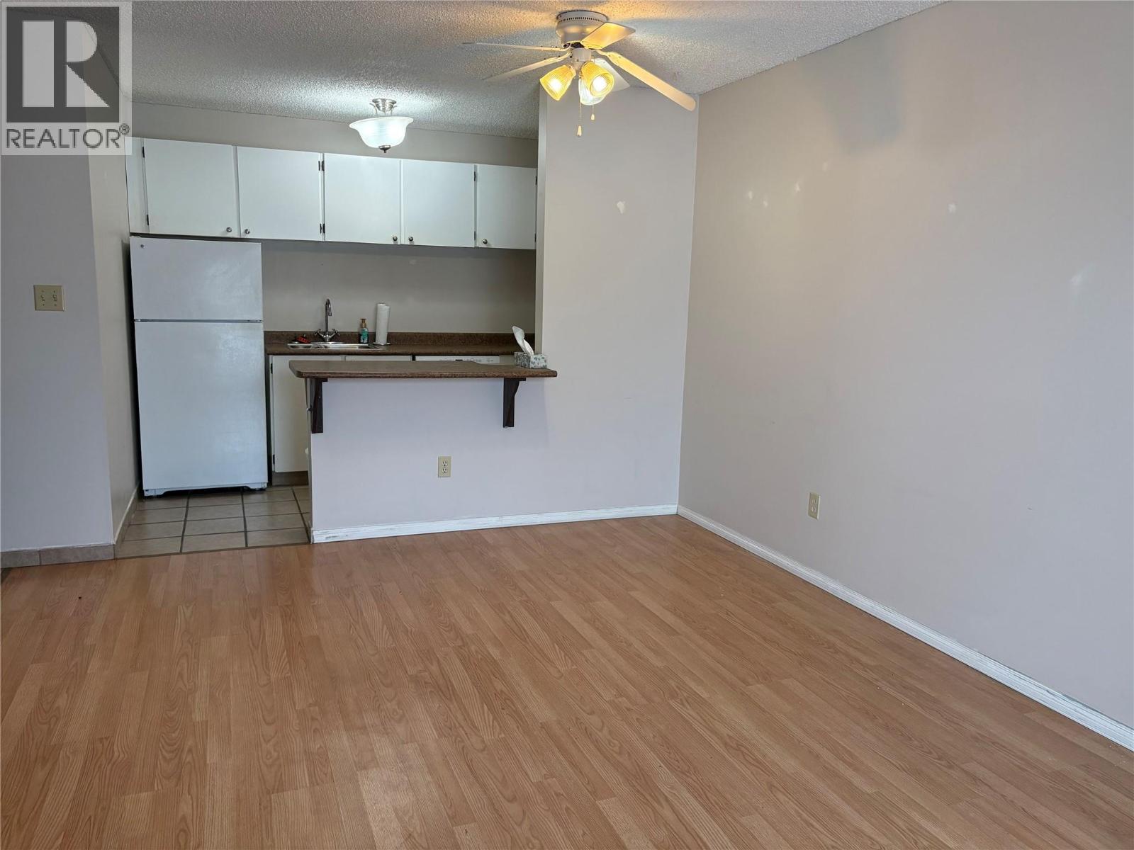 1108 23rd Avenue N Unit# 103, Cranbrook, British Columbia  V1C 5T6 - Photo 5 - 10376410