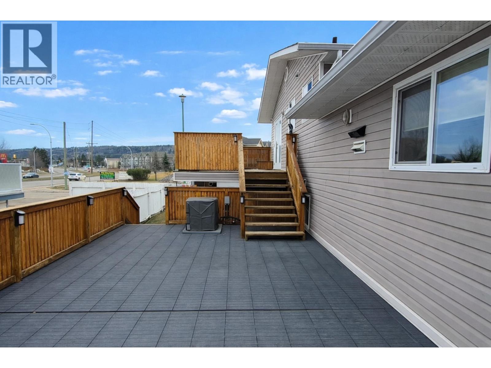 392 Green Place, Prince George, British Columbia  V2M 6A2 - Photo 4 - R3083750