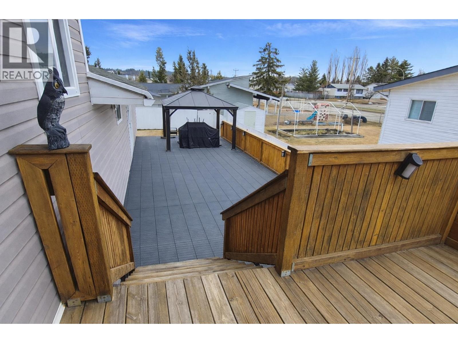 392 Green Place, Prince George, British Columbia  V2M 6A2 - Photo 2 - R3083750