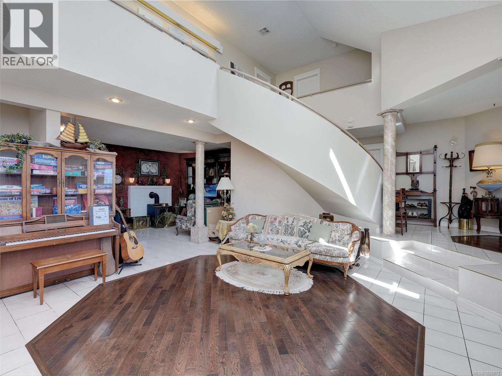 8626 Lochside Dr, North Saanich, British Columbia  V8L 1M7 - Photo 19 - 1025972