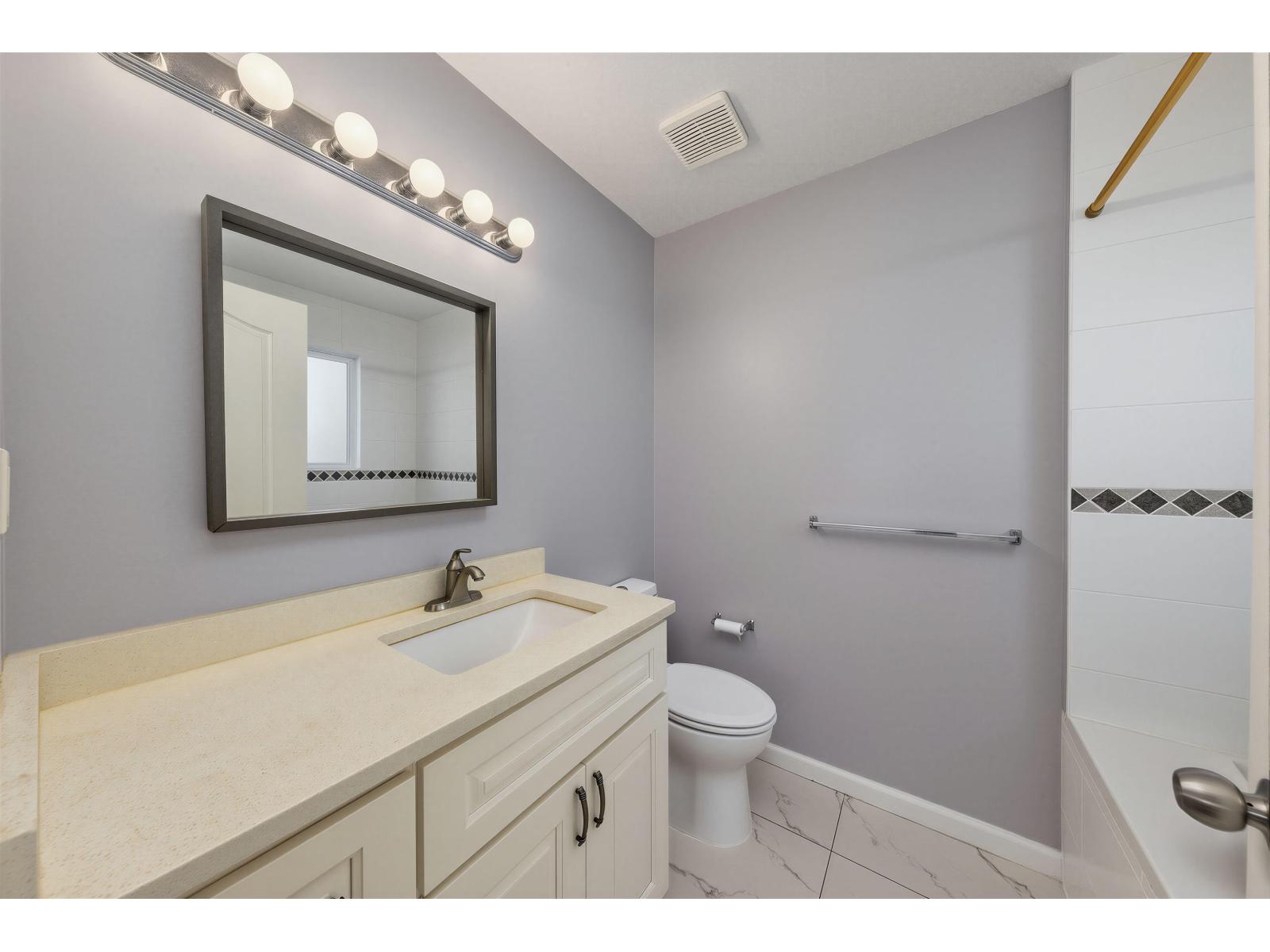 8067 162b Street, Surrey, British Columbia  V4N 0J7 - Photo 29 - R3091108