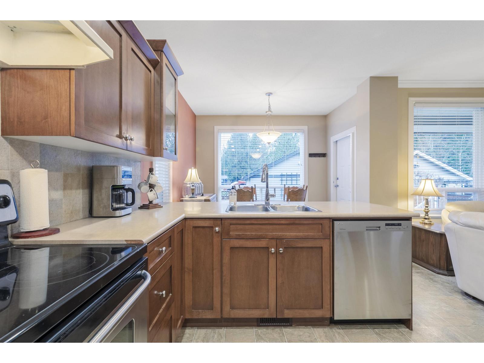 14731 59a Avenue, Surrey, British Columbia  V3S 0R6 - Photo 10 - R3091449