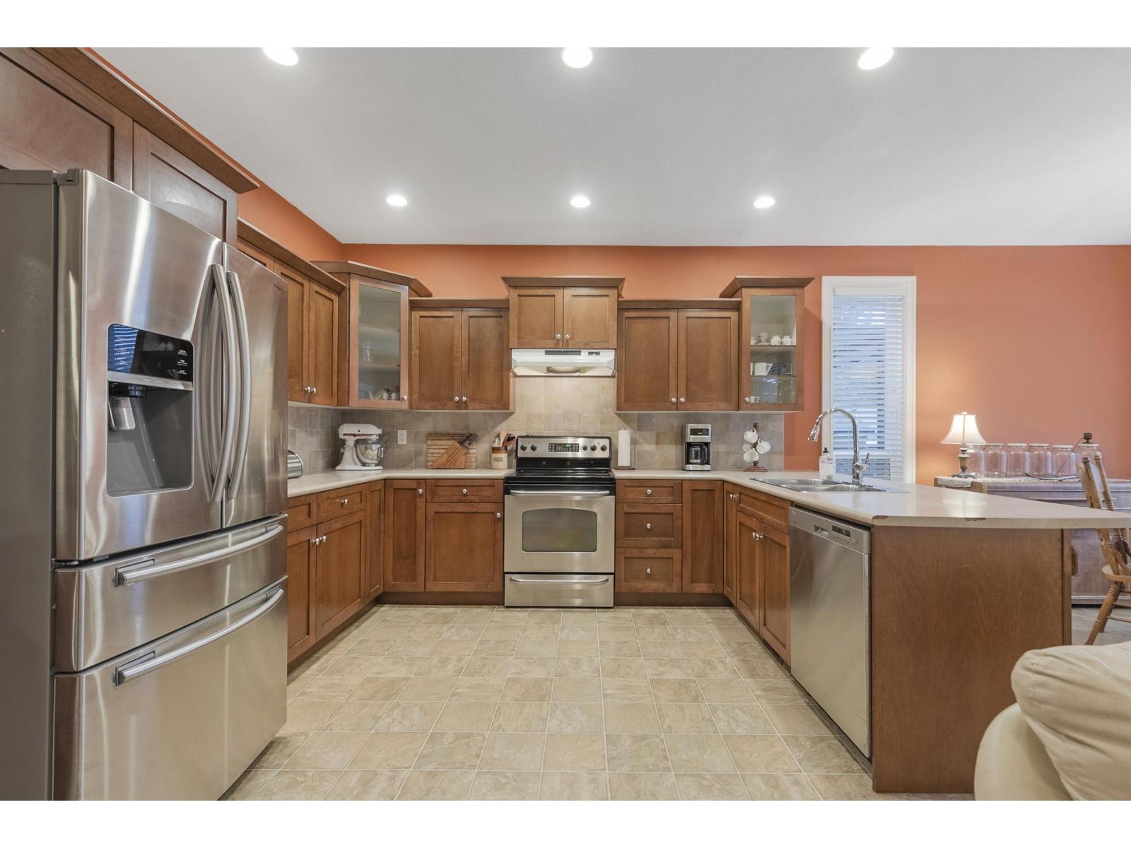 14731 59a Avenue, Surrey, British Columbia  V3S 0R6 - Photo 8 - R3091449