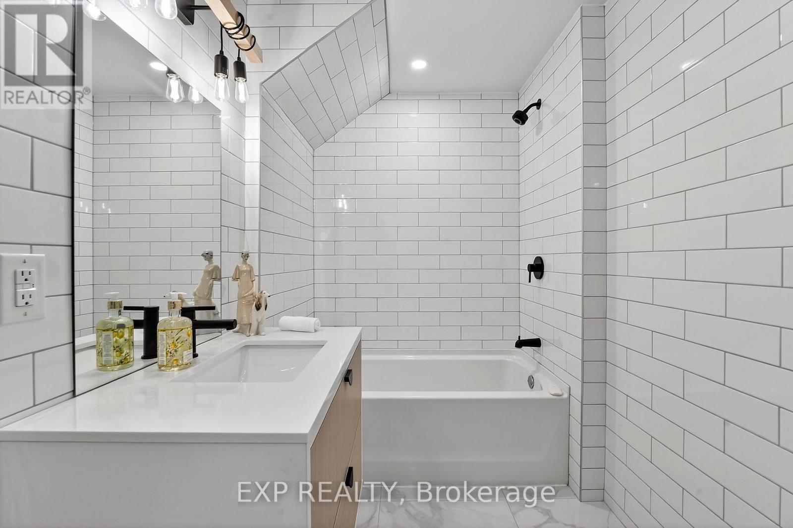 34 Pancake Lane, Pelham, Ontario  L3E 0J5 - Photo 30 - X12695598