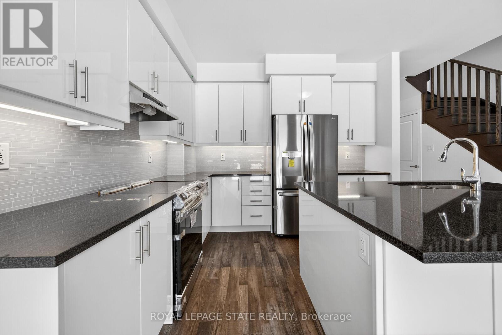 33 Admiral Road, Welland, Ontario  L3B 0H4 - Photo 11 - X12799926