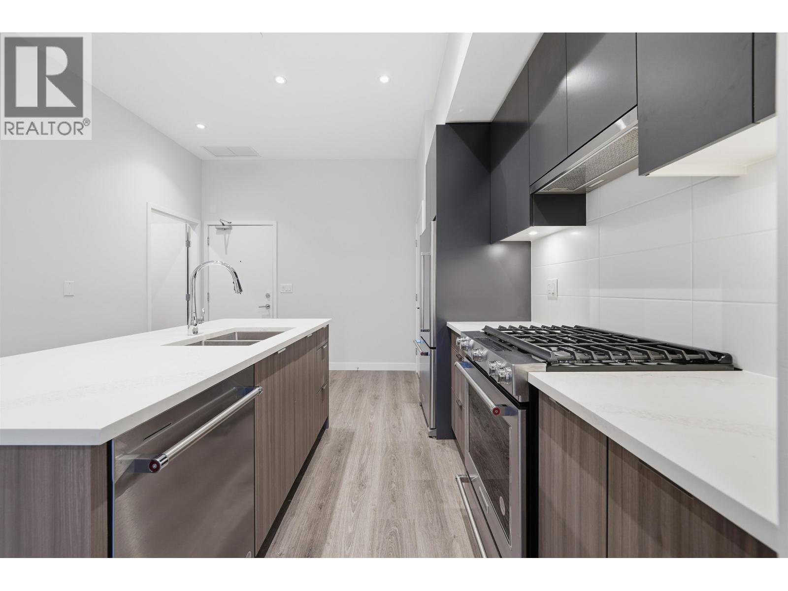 115 3430 E Kent Avenue South Avenue, Vancouver, British Columbia  V5S 0G7 - Photo 3 - R3091430