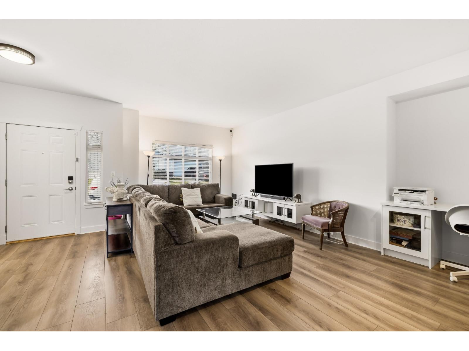 16539 59a Avenue, Surrey, British Columbia  V3S 4N9 - Photo 5 - R3091376