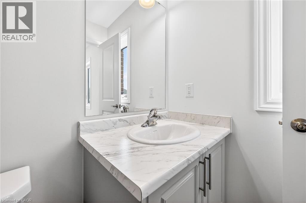 33 Admiral Road, Welland, Ontario  L3B 0H4 - Photo 34 - 40806063