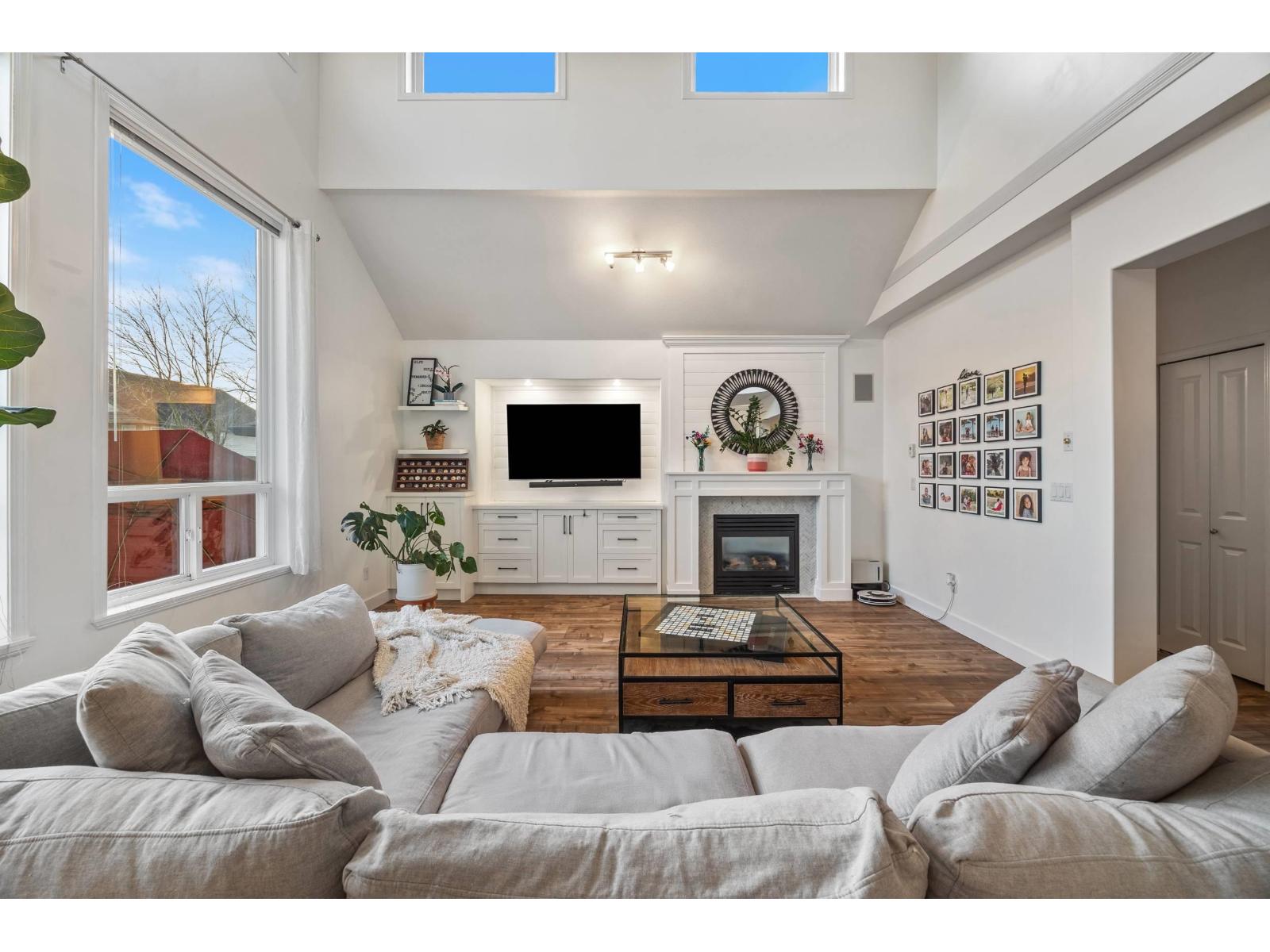 18962 68b Avenue, Surrey, British Columbia  V4N 5J9 - Photo 5 - R3090567