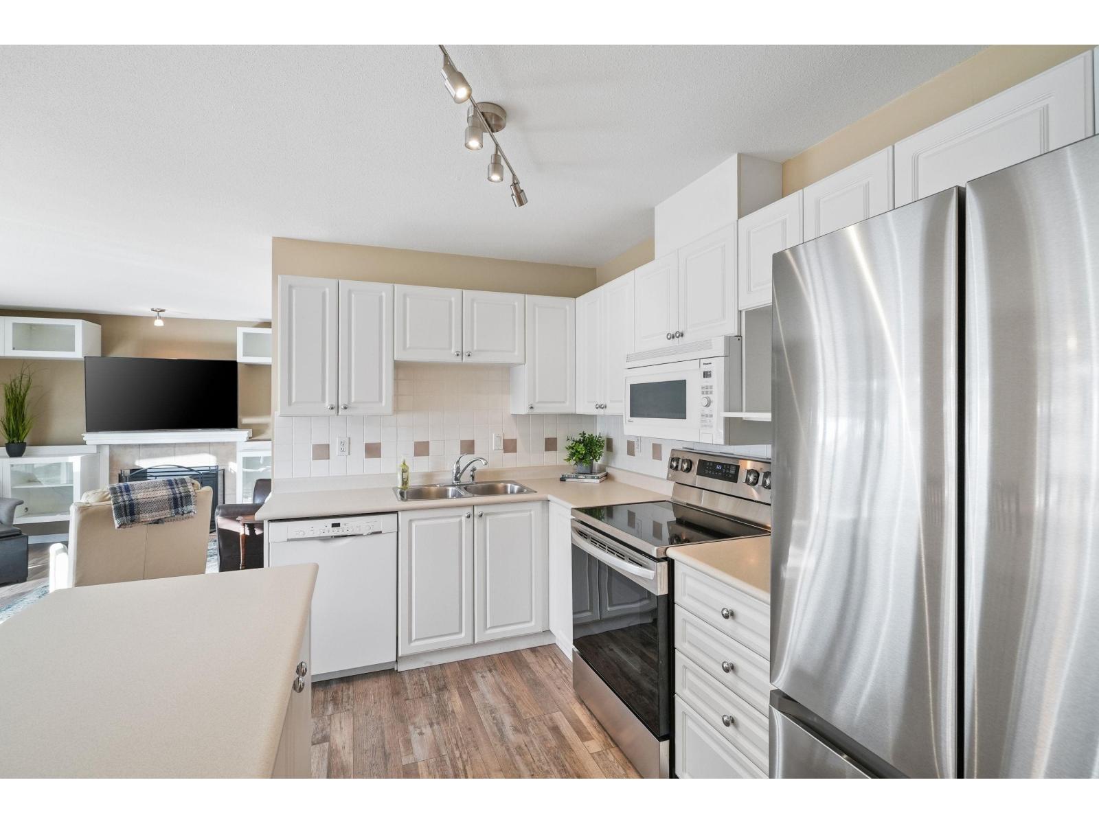 62 6885 184 Street, Surrey, British Columbia  V3S 9G1 - Photo 8 - R3091370