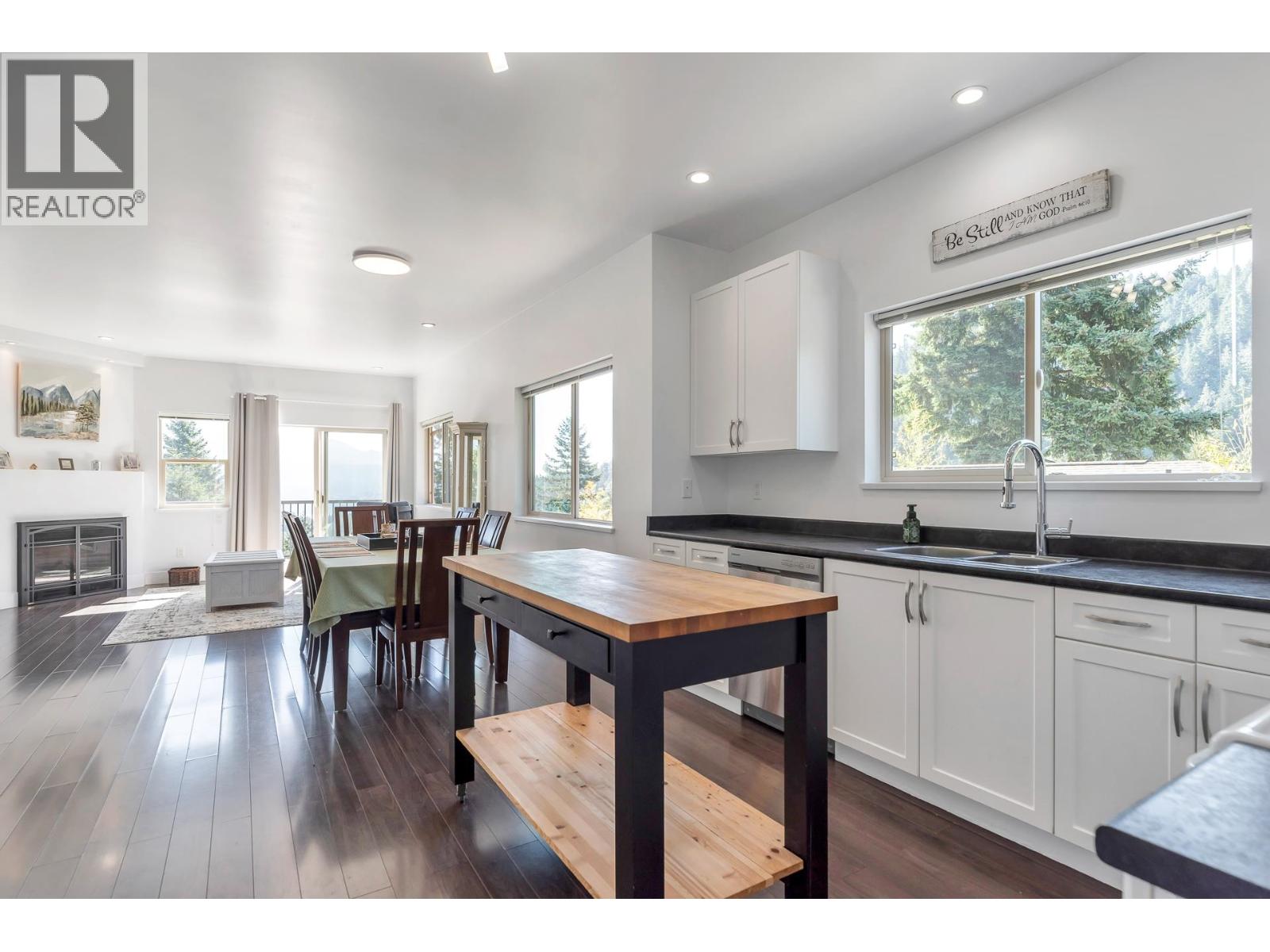 931 Rivendell Drive, Bowen Island, British Columbia  V0N 1G1 - Photo 7 - R3091139