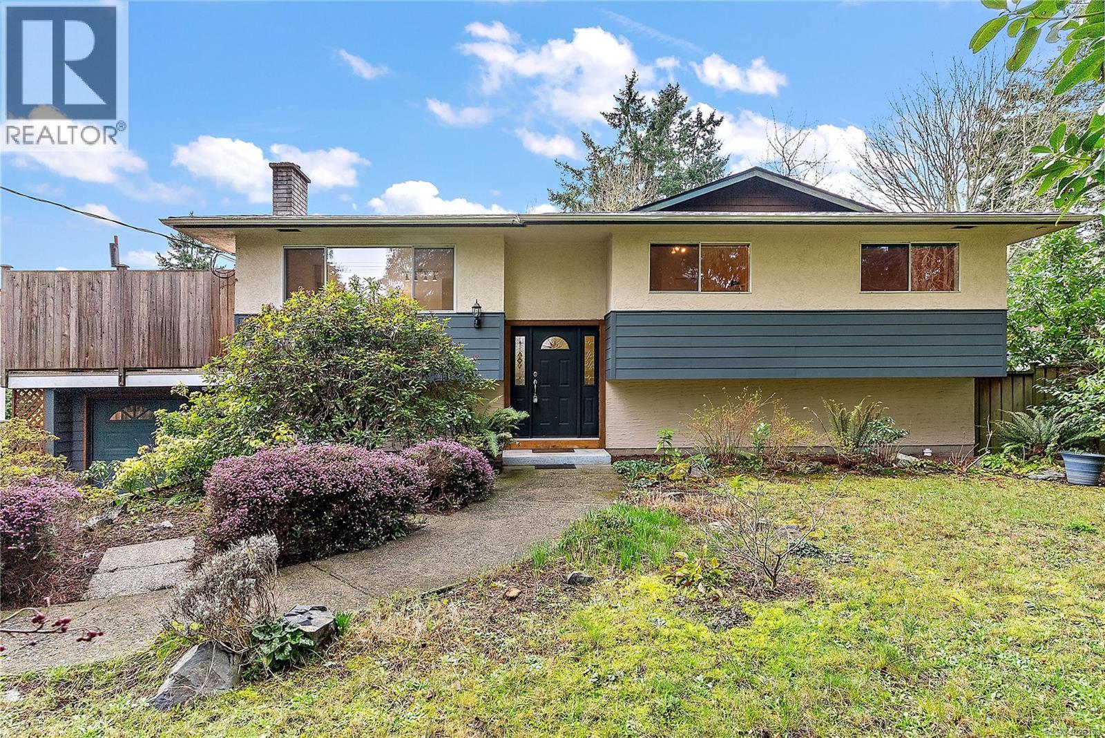 2009 Stelly's Cross Rd, Central Saanich, British Columbia  V8M 1M8 - Photo 6 - 1026153