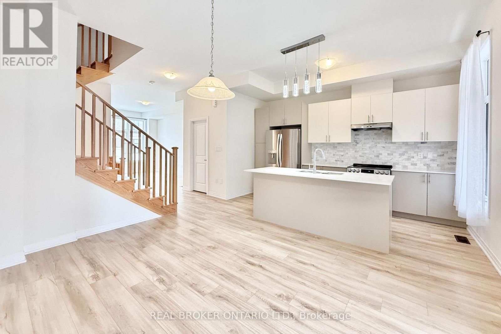 16 Tay Lane, Richmond Hill, Ontario  L4S 1N7 - Photo 12 - N12798772