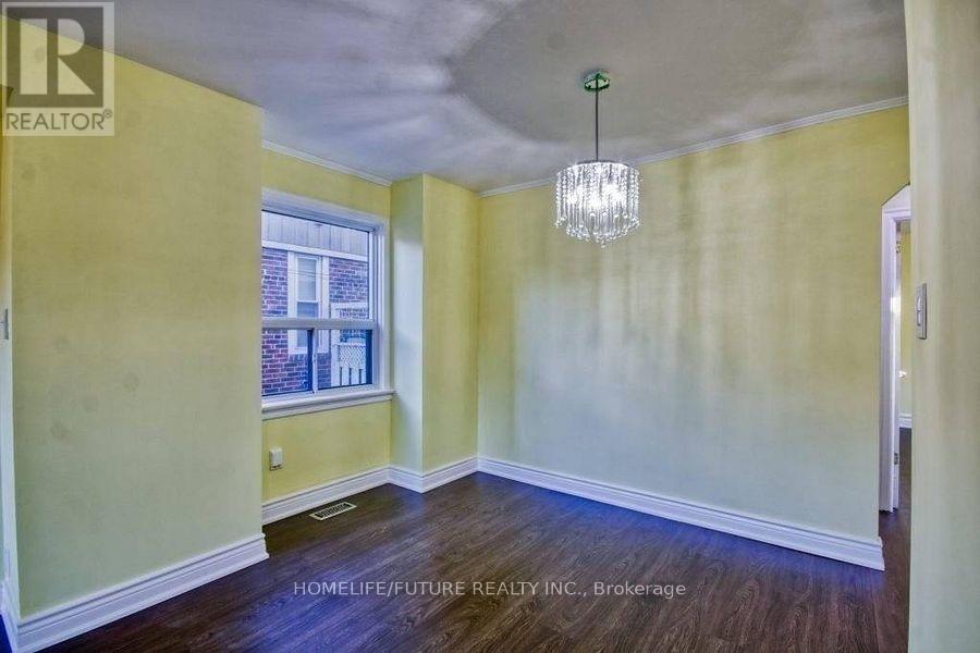 Main Fl - 53 Burlingame Road, Toronto, Ontario  M8W 1Y9 - Photo 10 - W12800134