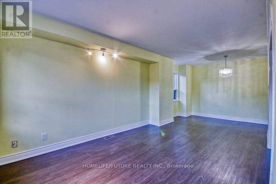 Main Fl - 53 Burlingame Road, Toronto, Ontario  M8W 1Y9 - Photo 2 - W12800134