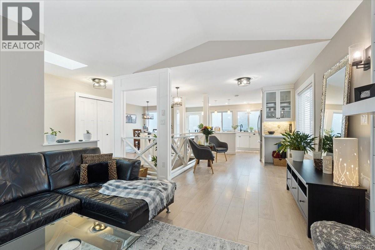 4873 Fairbrook Cres, Nanaimo, British Columbia  V9T 6L6 - Photo 12 - 1025357