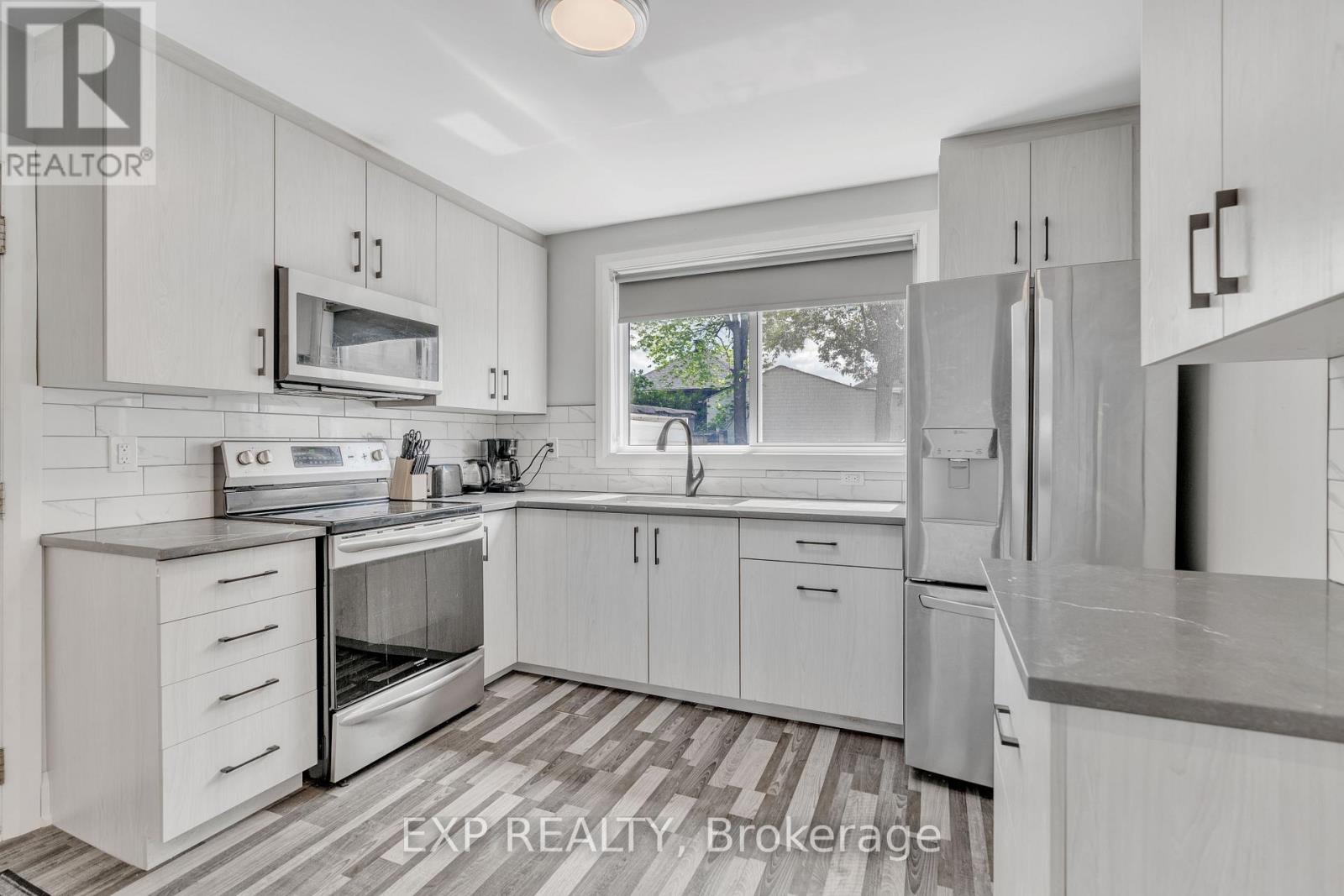 124 Marier Avenue, Ottawa, Ontario  K1L 5S1 - Photo 11 - X12800186