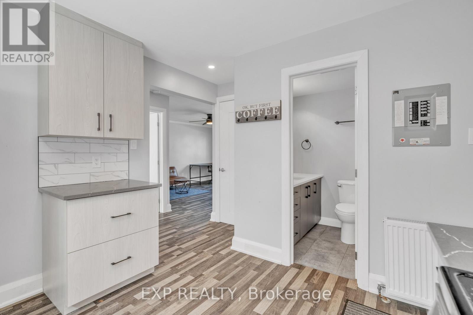 124 Marier Avenue, Ottawa, Ontario  K1L 5S1 - Photo 12 - X12800186