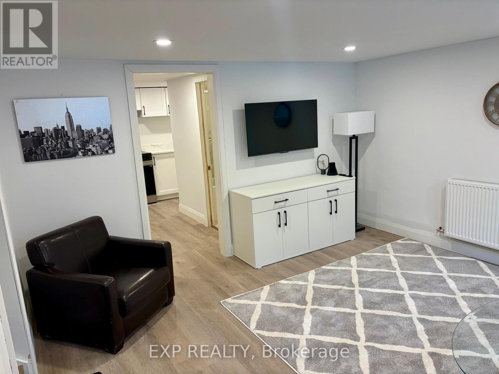 126 1/2 Marier Avenue, Ottawa, Ontario  K1L 5S1 - Photo 8 - X12800188