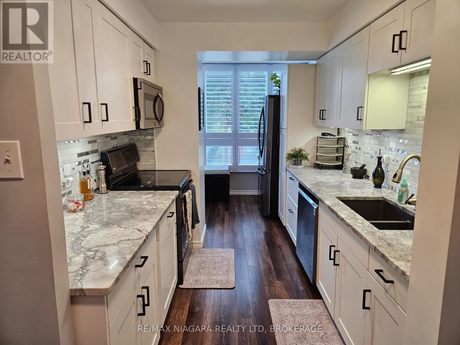 210 - 5100 Dorchester Road, Niagara Falls, Ontario  L2E 7H4 - Photo 6 - X12800176