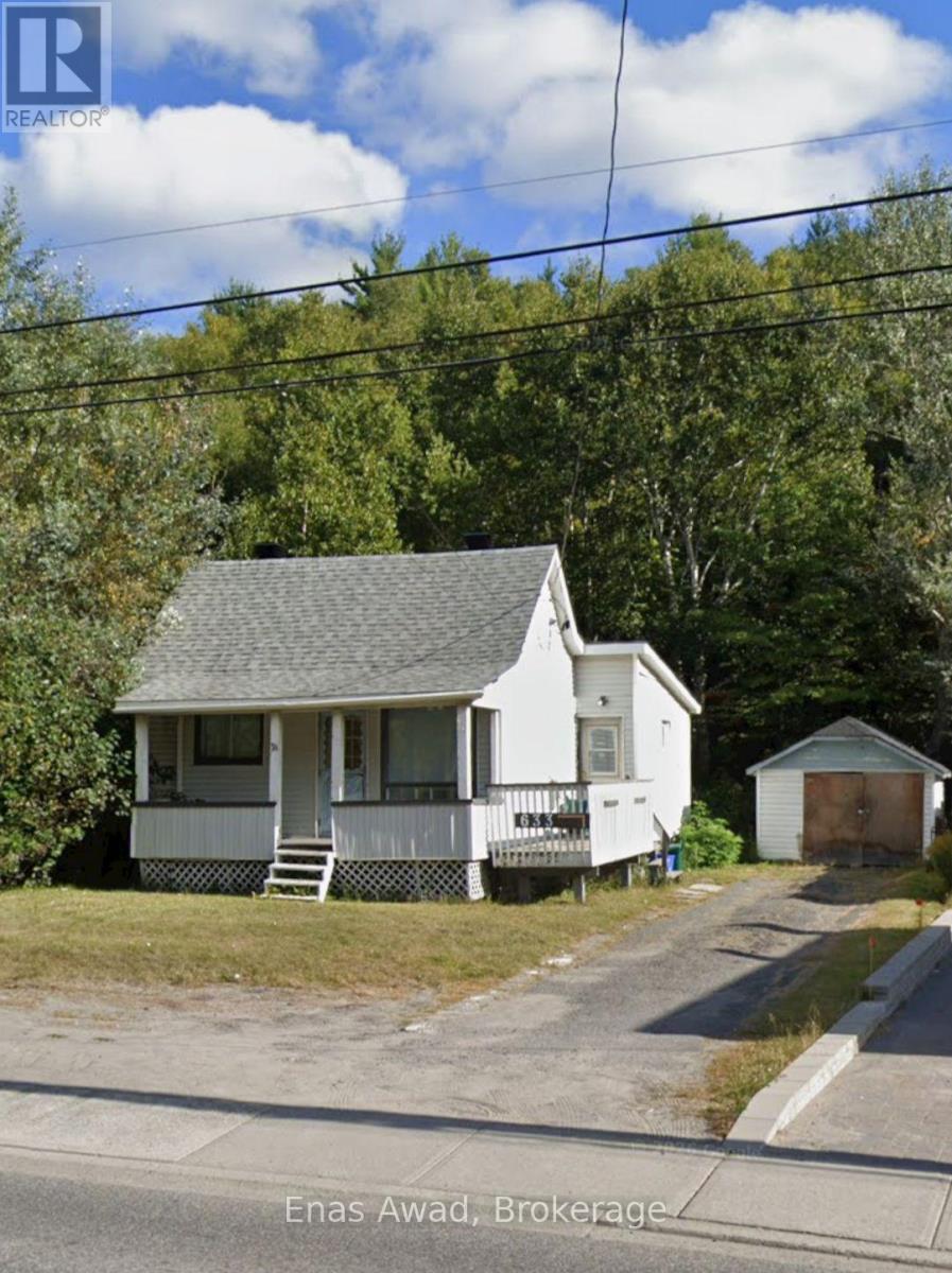 633 Kingsway, Greater Sudbury, Ontario  P3B 2E4 - Photo 1 - X12800190