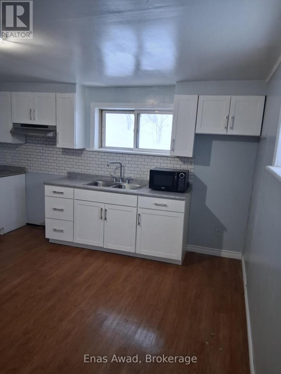 633 Kingsway, Greater Sudbury, Ontario  P3B 2E4 - Photo 2 - X12800190