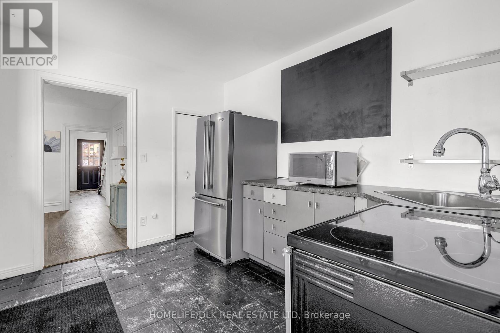 16 Tunnel Avenue, Brockville, Ontario  K6V 4S6 - Photo 12 - X12800192