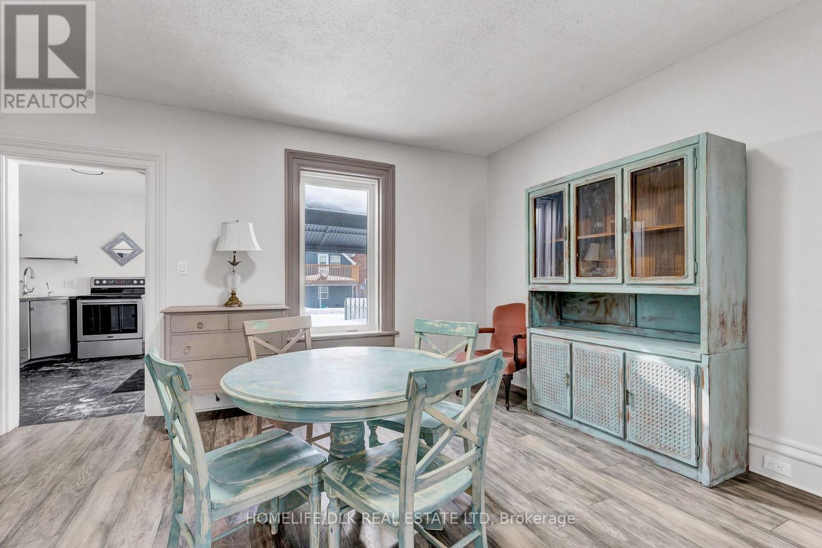 16 Tunnel Avenue, Brockville, Ontario  K6V 4S6 - Photo 9 - X12800192