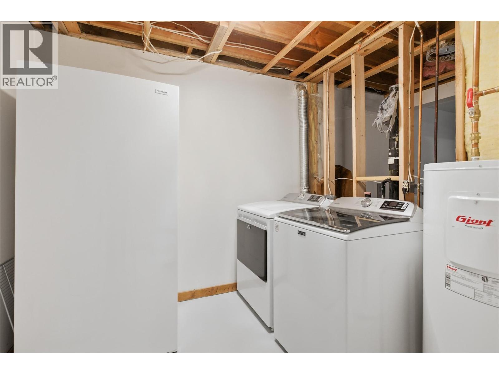 3913 Lemky Road, Pritchard, British Columbia V0E 2P0 - Photo 37 - 10376343