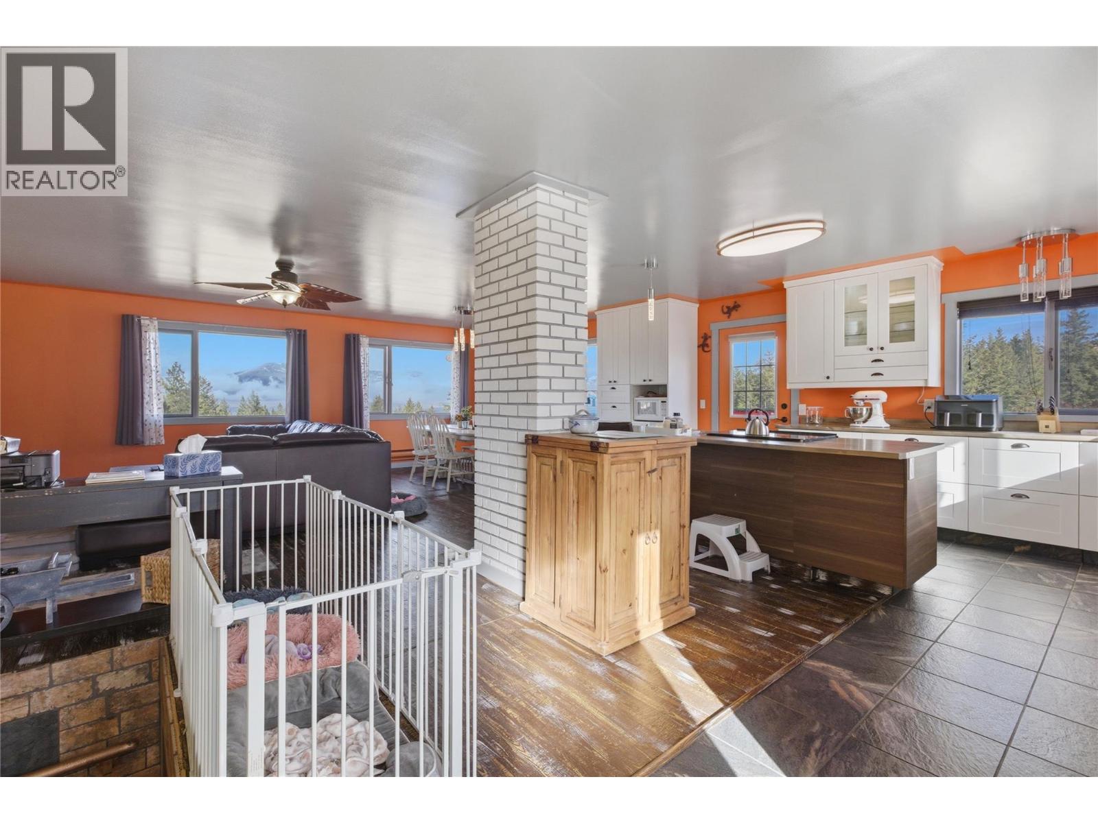 3913 Lemky Road, Pritchard, British Columbia V0E 2P0 - Photo 15 - 10376343