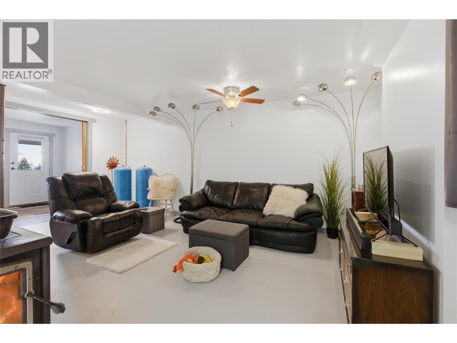 3913 Lemky Road, Pritchard, British Columbia V0E 2P0 - Photo 34 - 10376343