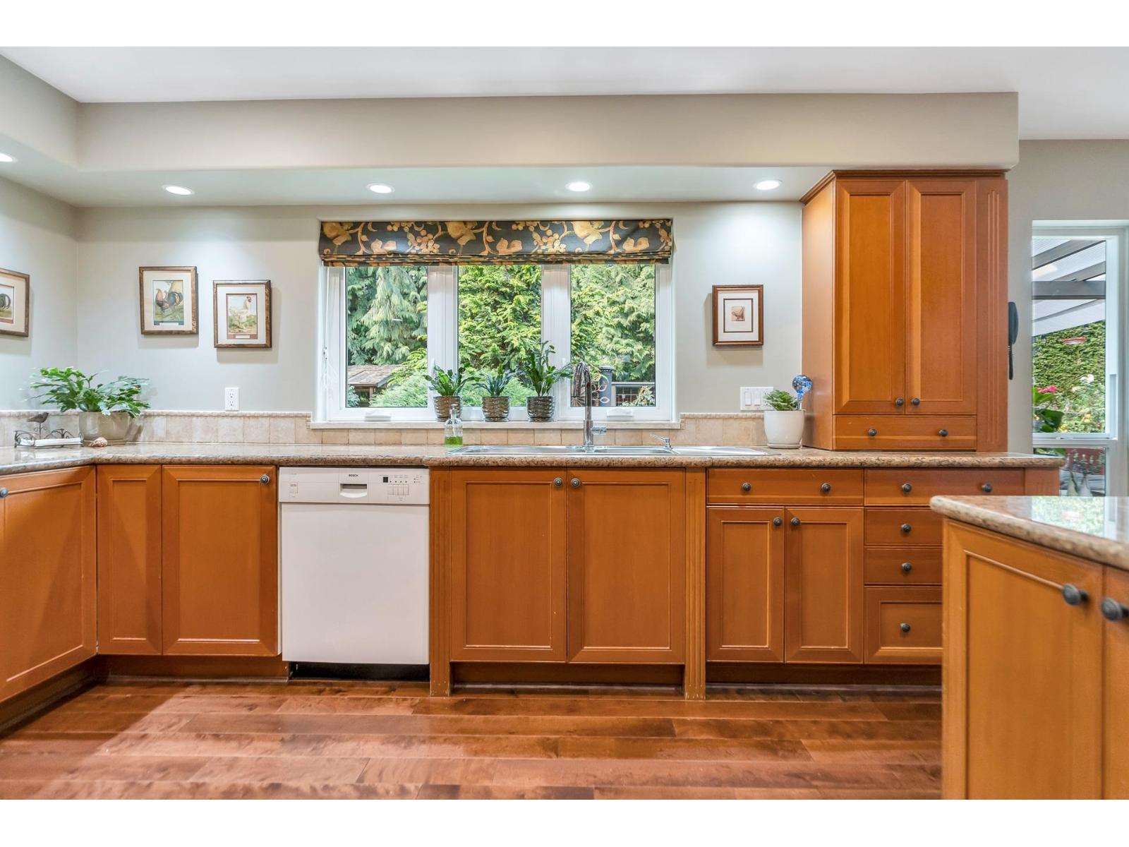 5763 146a Street, Surrey, British Columbia  V3S 5L8 - Photo 10 - R3046259