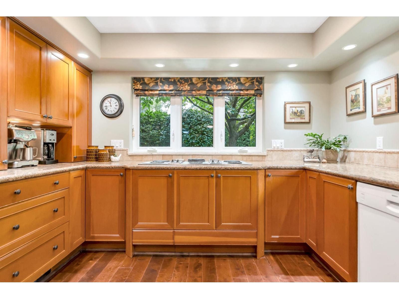 5763 146a Street, Surrey, British Columbia  V3S 5L8 - Photo 11 - R3046259