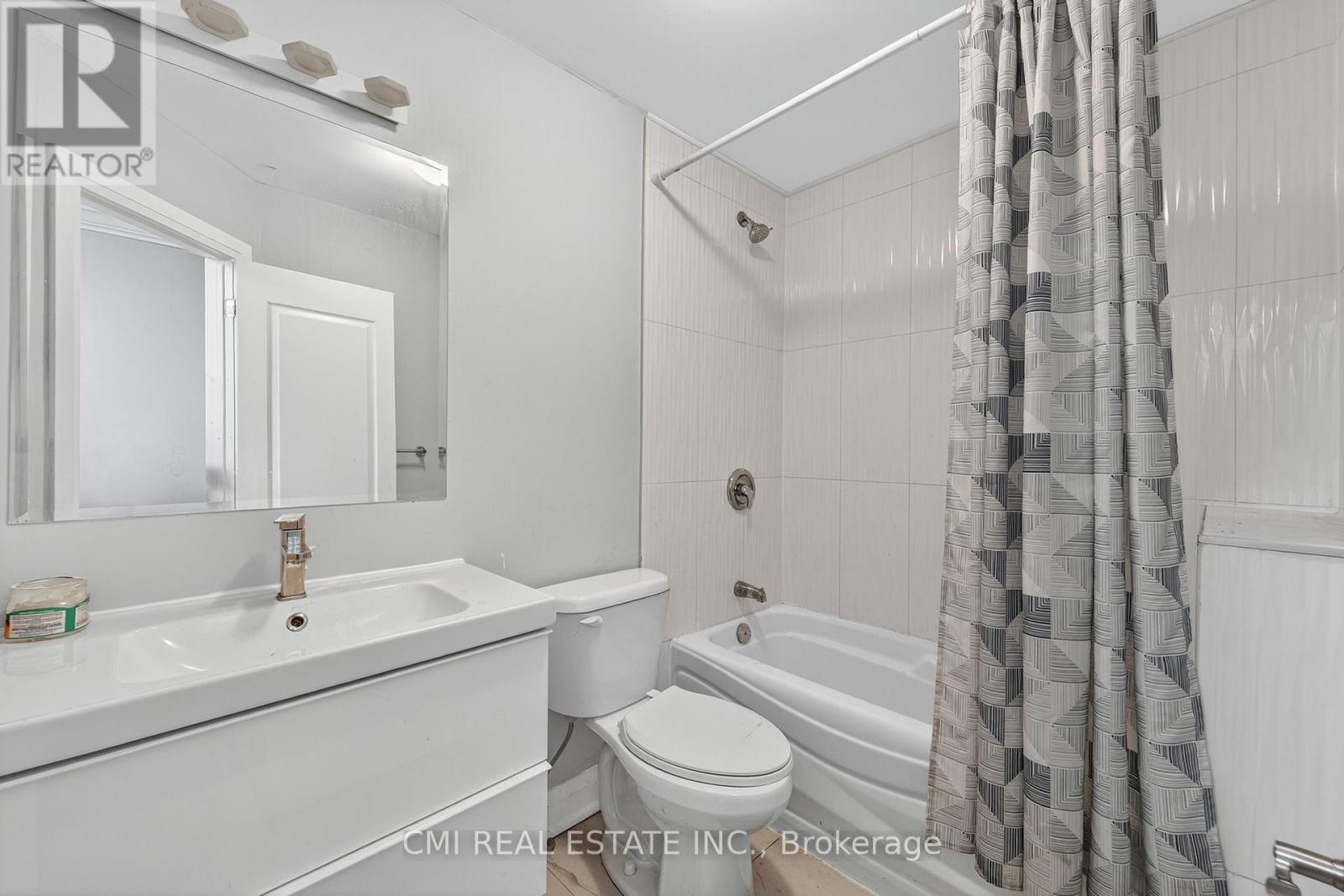 20 Jeavons Avenue, Toronto, Ontario  M1K 1S8 - Photo 15 - E12800174