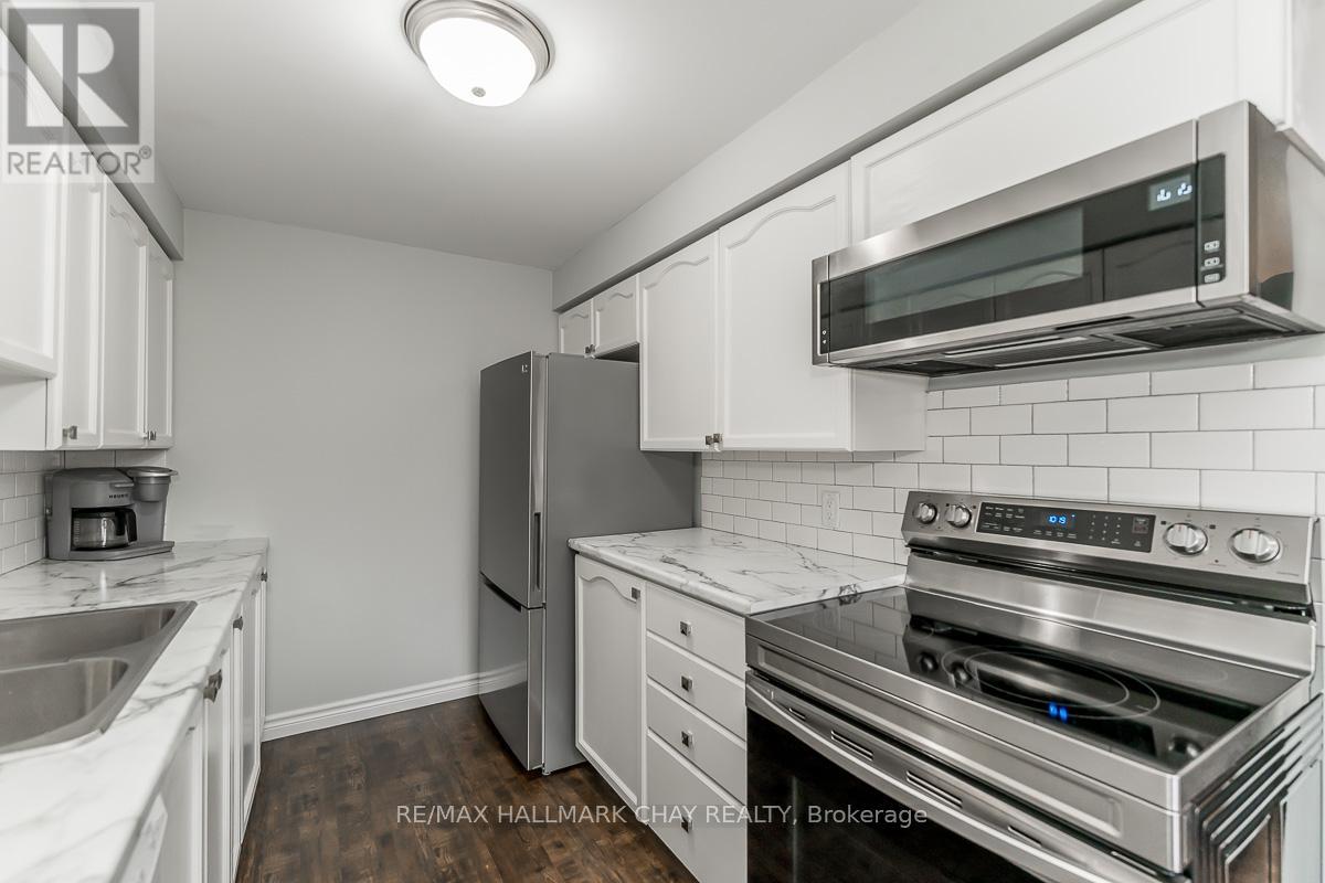 50 Raymond Crescent, Barrie, Ontario  L4N 0X6 - Photo 9 - S12800168