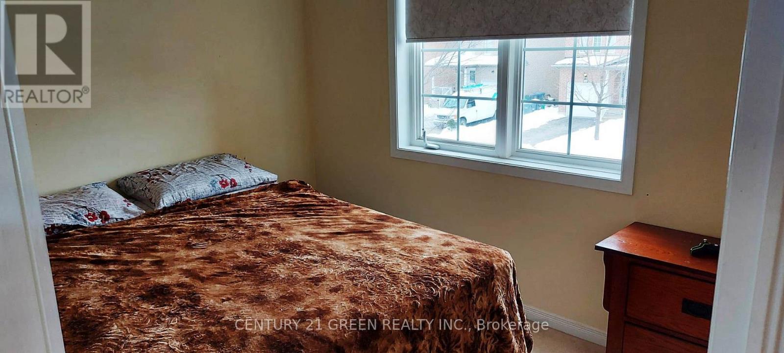 Upper - 33 Bramfield Street, Brampton (Fletcher's Meadow), Ontario  L7A 2W1 - Photo 9 - W12800156